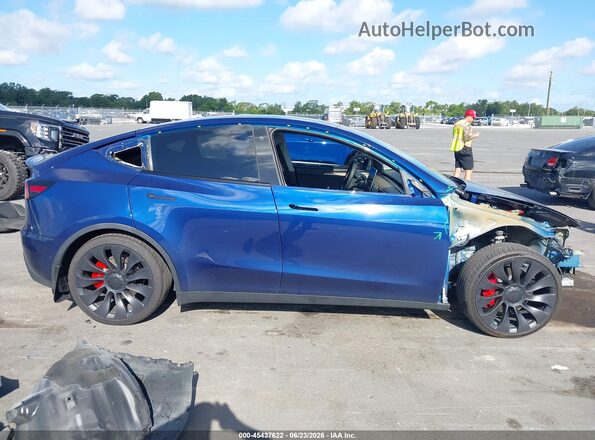 7SAYGDEF9NF565054 2022 TESLA MODEL Y Blue Widok wnętrza 360 stopni