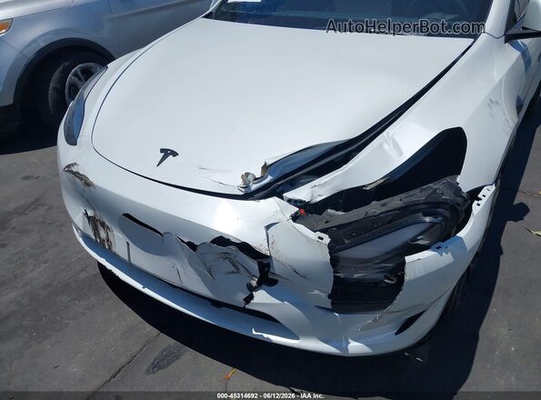 7SAYGDEF9RF126958 2024 TESLA MODEL Y White Դիմացի տեսք
