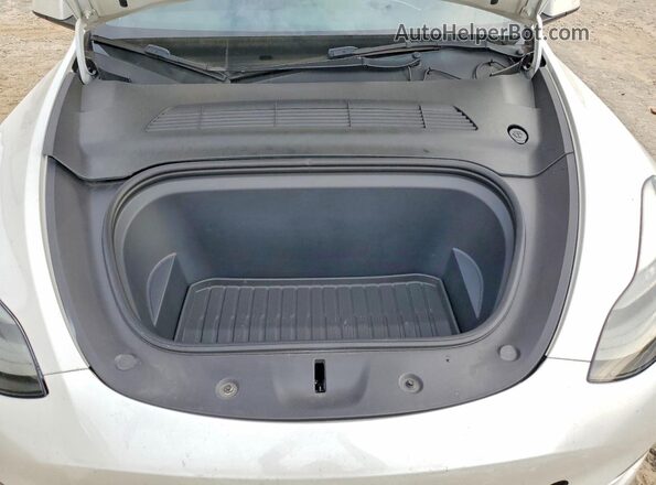 7SAYGDEFXNF539918 2022 TESLA MODEL White Սալոնի հետևի տեսք