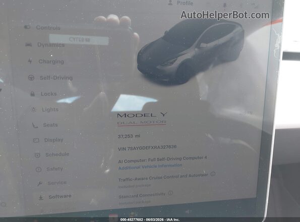 7SAYGDEFXRA327636 2024 TESLA MODEL Y Gray Հետևի նստատեղերի տեսք