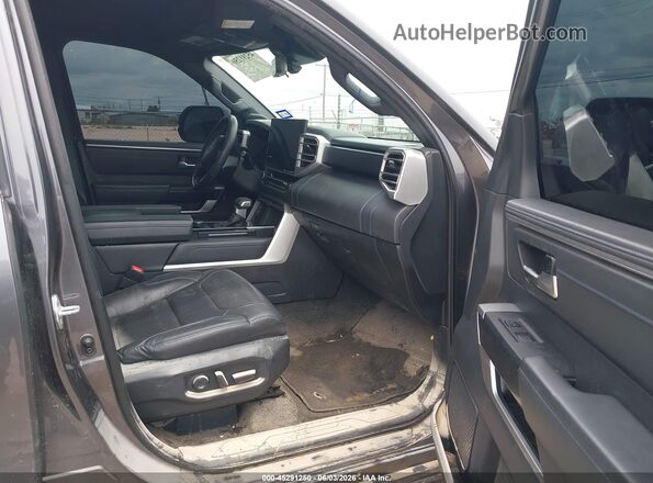 7SVAAABA0RX022037 2024 TOYOTA SEQUOIA Black Սալոնի դիմացի տեսք