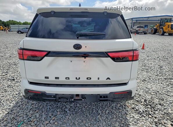7SVAAABA1PX012579 2023 TOYOTA SEQUOIA White უკანა ხედი