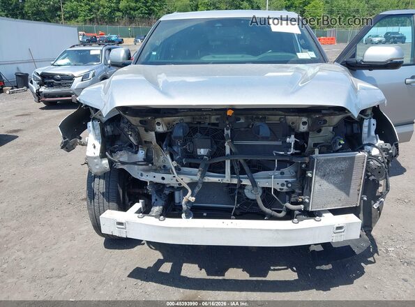 7SVAAABA3RX048289 2024 TOYOTA SEQUOIA Silver Front view