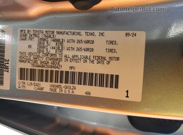7SVAAABA3SX048427 2025 TOYOTA SEQUOIA Silver 360 interior view