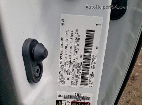 7SVAAABA3TX076228 2026 TOYOTA SEQUOIA White VIN sticker view
