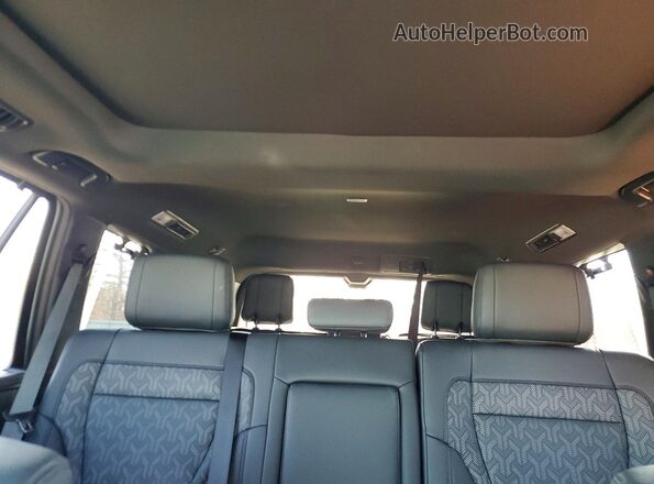 7SVAAABA4SX068251 2025 TOYOTA SEQUOIA Серый 