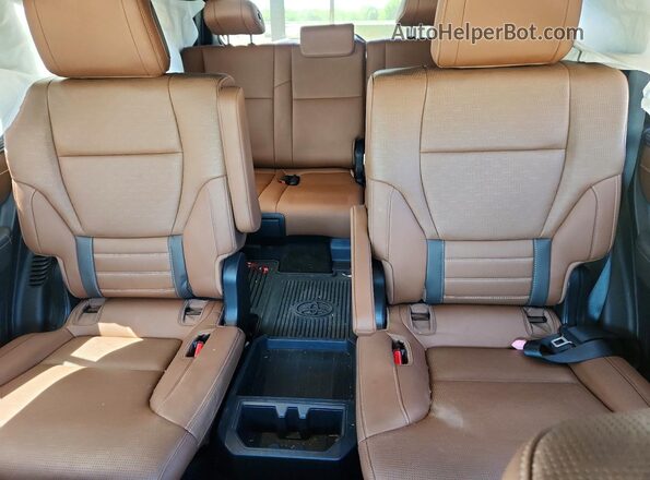 7SVAAABA4SX070257 2025 TOYOTA SEQUOIA Green უკანა სავარძლების ხედი