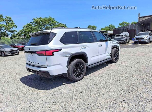 7SVAAABA4TX083561 2026 TOYOTA SEQUOIA White Trasero derecho