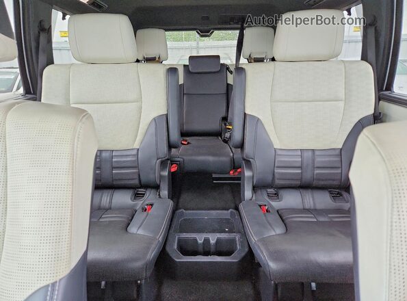 7SVAAABA5PX011385 2023 TOYOTA SEQUOIA White Rear seats view