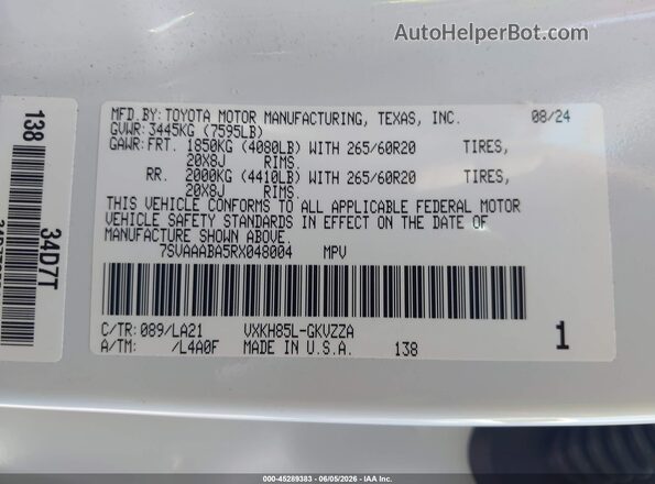 7SVAAABA5RX048004 2024 TOYOTA SEQUOIA White Շարժիչի բաժամունքի տեսք
