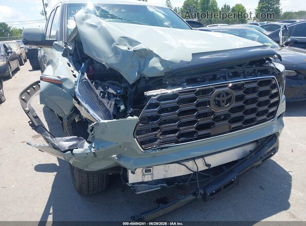 7SVAAABA7RX026795 2024 TOYOTA SEQUOIA Gray Front view