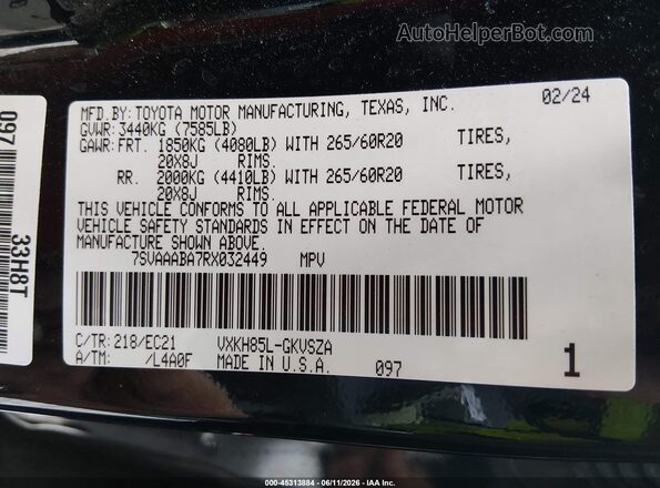 7SVAAABA7RX032449 2024 TOYOTA SEQUOIA Black Widok komory silnika