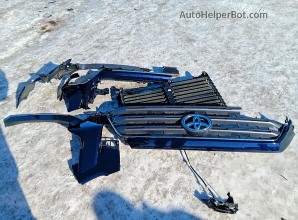 7SVAAABA9PX017335 2023 TOYOTA SEQUOIA Blue Engine compartment view