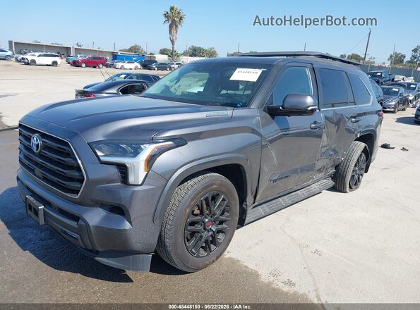 7SVAAABA9RX046255 2024 TOYOTA SEQUOIA Серый Передняя левая четверть