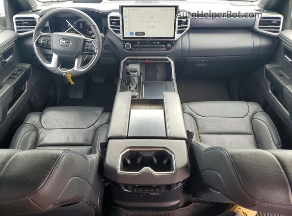 7SVAAABAXSX065581 2025 TOYOTA SEQUOIA Silver წინა პანელის ხედი