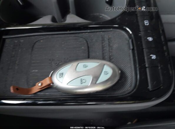 7YAKN4DA2SY031610 2025 HYUNDAI IONIQ 5 White Առջևի վահանակի տեսք