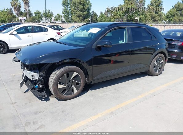 7YAKN4DA7SY019744 2025 HYUNDAI IONIQ 5 Black წინა მარცხენა ხედი სამი მეოთხედიდან