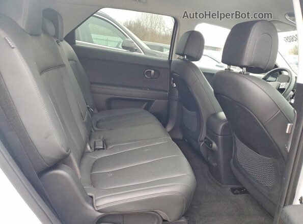 7YAKNDDC7SY021706 2025 HYUNDAI IONIQ White Vista interior trasera