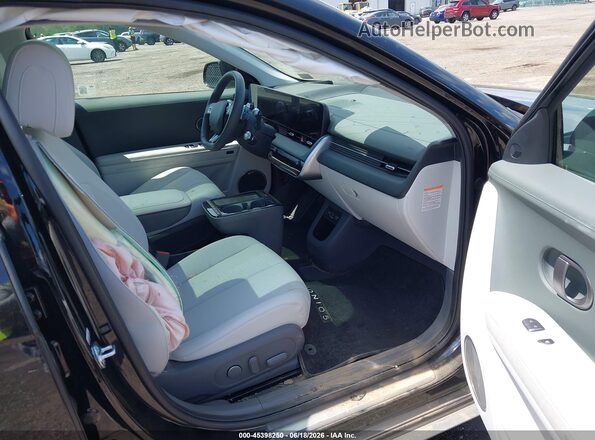 7YAKRDDC2SY013761 2025 HYUNDAI IONIQ 5 Black Front interior view