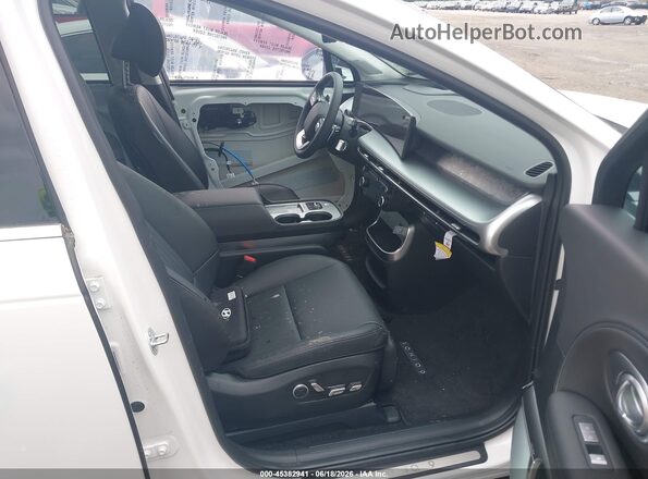 7YAMYFS53TY007710 2026 HYUNDAI IONIQ 9 Белый Вид салона спереди