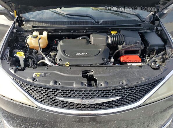 2C4RC1GG6JR106791 2018 CHRYSLER PACIFICA Серый Вид наклейки с VIN-кодом