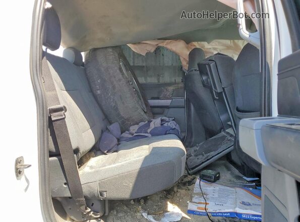 1FTFW3L80RKE22329 2024 FORD F150 White Vista interior trasera