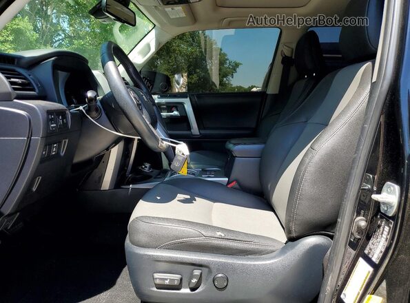 JTEBU5JR1L5737573 2020 TOYOTA 4RUNNER Черный Вид панели приборов