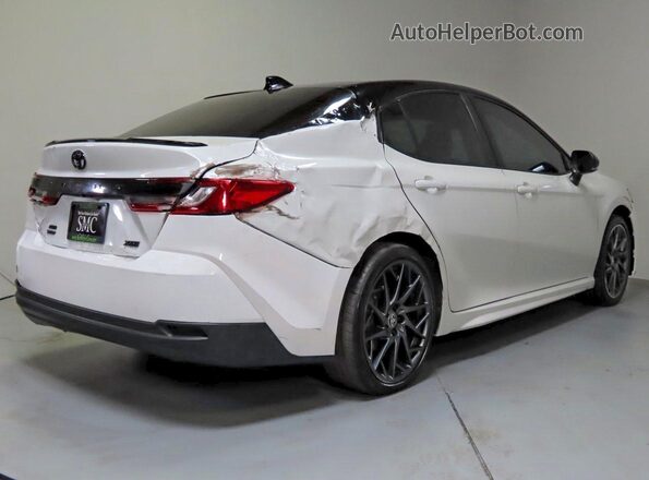 4T1DBADK9SU006898 2025 TOYOTA CAMRY Белый 