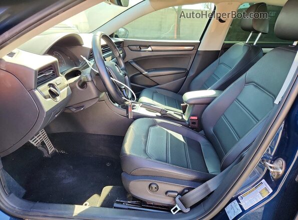 1VWMA7A3XLC016920 2020 VOLKSWAGEN PASSAT Blue Vista del salpicadero