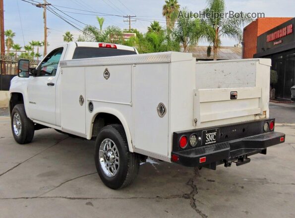 1GB0CUEGXJZ276725 2018 CHEVROLET SILVERADO White Vista frontal