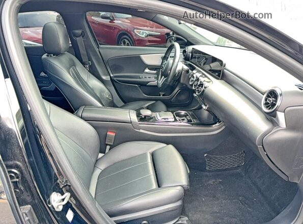 W1K3G4FB4LW046477 2020 MERCEDES-BENZ A Черный Вид сзади