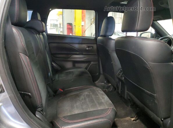 JA4AZ3A32LJ001874 2020 MITSUBISHI OUTLANDER Silver Engine compartment view