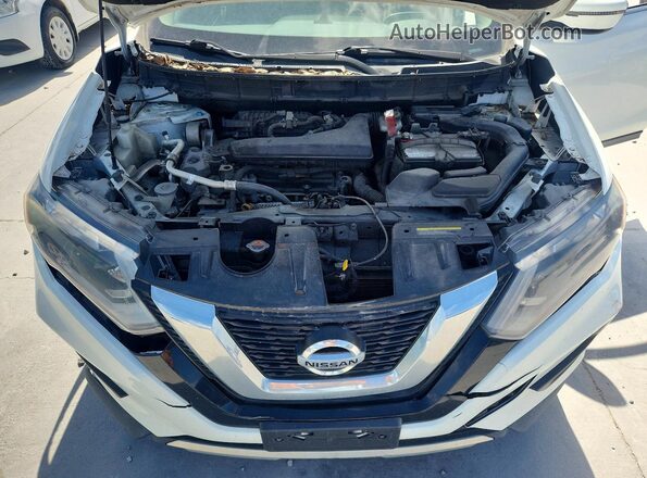 KNMAT2MT0HP539734 2017 NISSAN ROGUE White 