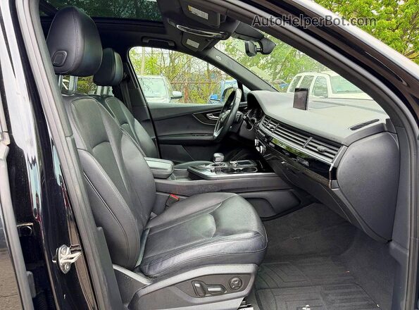 WA1LAAF7XKD008942 2019 AUDI Q7 Black Հետևի տեսք