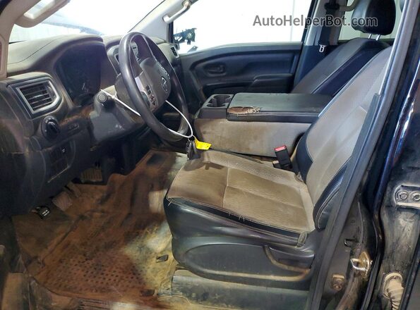 1N6AA1EK8HN544386 2017 NISSAN TITAN Black Widok deski rozdzielczej