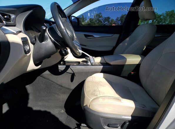 3PCAJ5M19KF108610 2019 INFINITI QX50 Silver Առջևի վահանակի տեսք