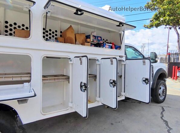 1FDUF4HN1RDA14367 2024 FORD F450 White Front interior view