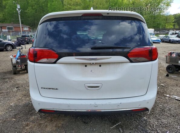 2C4RC1BG8KR539943 2019 CHRYSLER PACIFICA White Vista interior delantera
