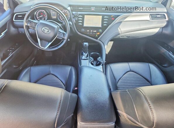 4T1B11HK4JU043232 2018 TOYOTA CAMRY Gray Widok zestawu wskaźników