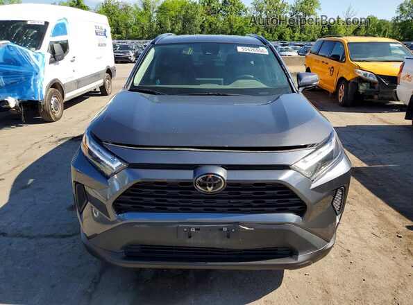 2T3P1RFVXRW421879 2024 TOYOTA RAV4 Charcoal Вид ззаду