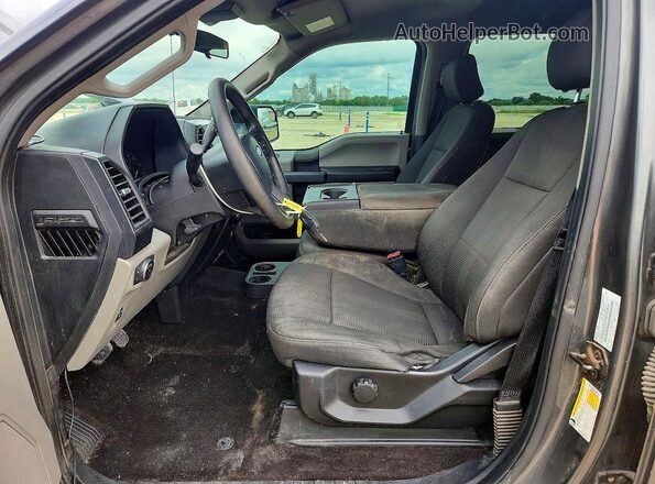 1FTEW1EP3KKC30641 2019 FORD F150 Gray Widok deski rozdzielczej