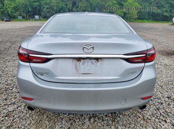 JM1GL1TY2J1317755 2018 MAZDA 6 Silver Widok wnętrza z przodu