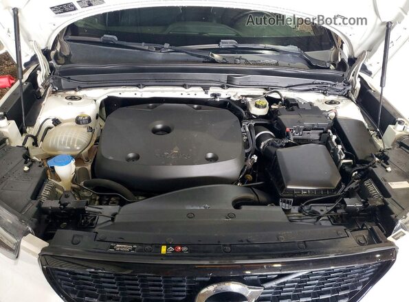 YV4162UM7K2107000 2019 VOLVO XC40 White Vista del compartimento del motor