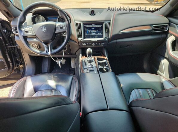 ZN661YUL1HX241268 2017 MASERATI LEVANTE Black ხელსაწყოთა პანელის ხედი