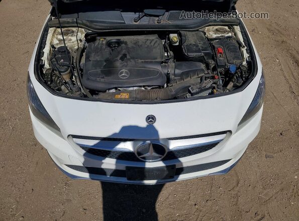 WDDSJ4EB6JN682299 2018 MERCEDES-BENZ CLA-CLASS White Շարժիչի բաժամունքի տեսք