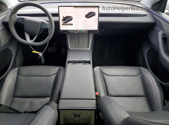 7SAYGDEE9TF343067 2026 TESLA MODEL Y Charcoal Սարքավորումների վահանակի տեսք