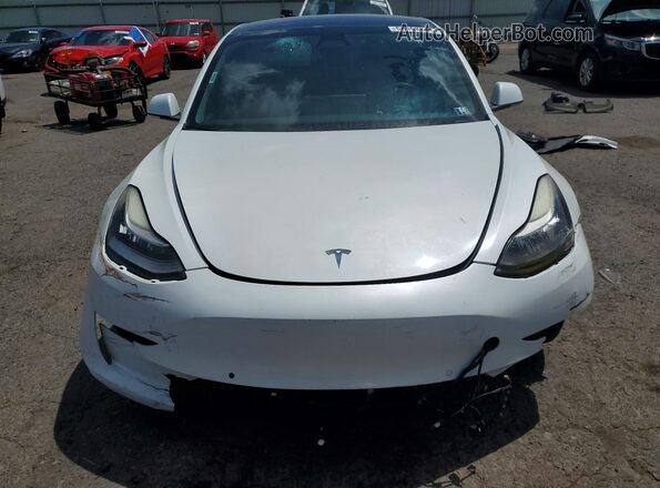 5YJ3E1EA1KF401390 2019 TESLA MODEL White Widok z tyłu