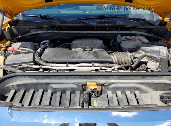 1GTR8AEK7MZ215215 2021 GMC SIERRA Yellow Vista del compartimento del motor