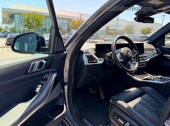 5UX13EU02S9X86691 2025 BMW X5 Серый Вид подкапотного пространства
