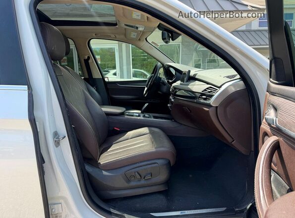 5UXKT0C59G0S78797 2016 BMW X5 White 